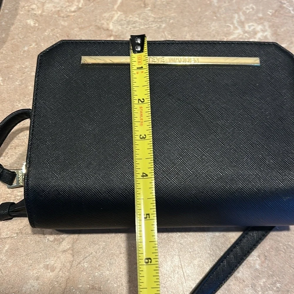 Steve Madden Crossbody Black Adjustable Strap - Picture 4 of 6